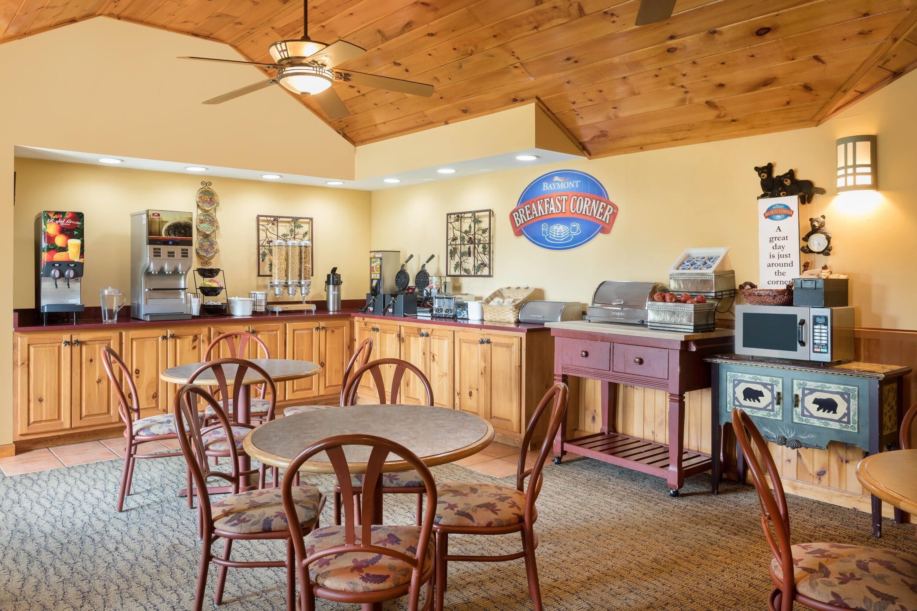 Breakfast area