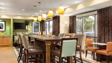 Free daily buffet breakfast