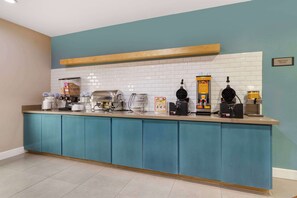 Petit déjeuner continental compris tous les jours