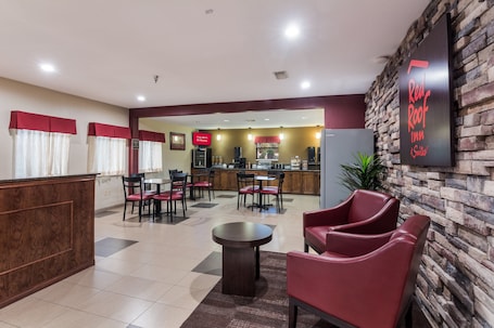 Free daily self-service breakfast . Red Roof Inn Conroe North - Willis