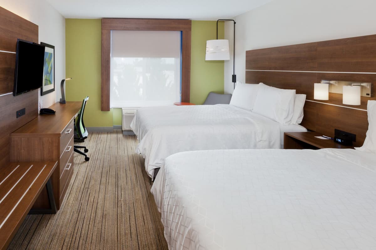 Ropa de cama de alta calidad y camas con pillow-top