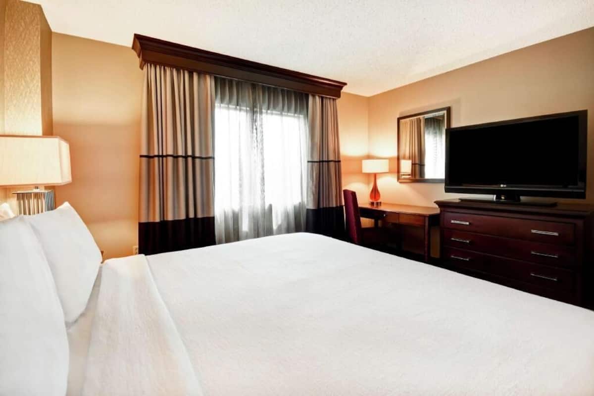 1 bedroom, premium bedding, down duvets, pillow-top beds