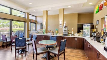 Free daily buffet breakfast
