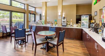 Quality Inn & Suites Olde Town