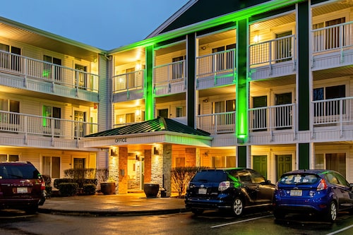 HomeTowne Studios Tacoma - Puyallup