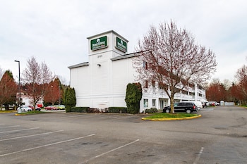 HomeTowne Studios Tacoma - Puyallup