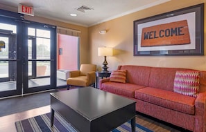 Lobby - Extended Stay America Select Suites - Madison - Old Sauk Rd. (Madison)