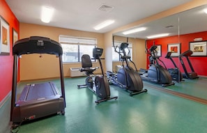 Fitness facility - Extended Stay America Select Suites - Madison - Old Sauk Rd. (Madison)