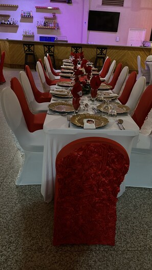 Breakfast, lunch and dinner served - Point Salines Hotel (St. George's)