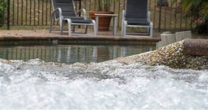 Mt Ommaney Hotel Apartments