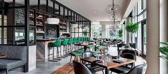 Sheraton Suites Calgary Eau Claire