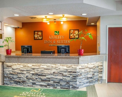 Quality Inn & Suites South Bend Airport