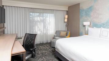 Room, 1 King Bed | Hypo-allergenic bedding, desk, laptop workspace, blackout drapes
