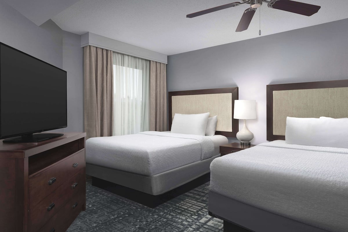Room, 2 Bedrooms | 1 bedroom, premium bedding, desk, blackout drapes