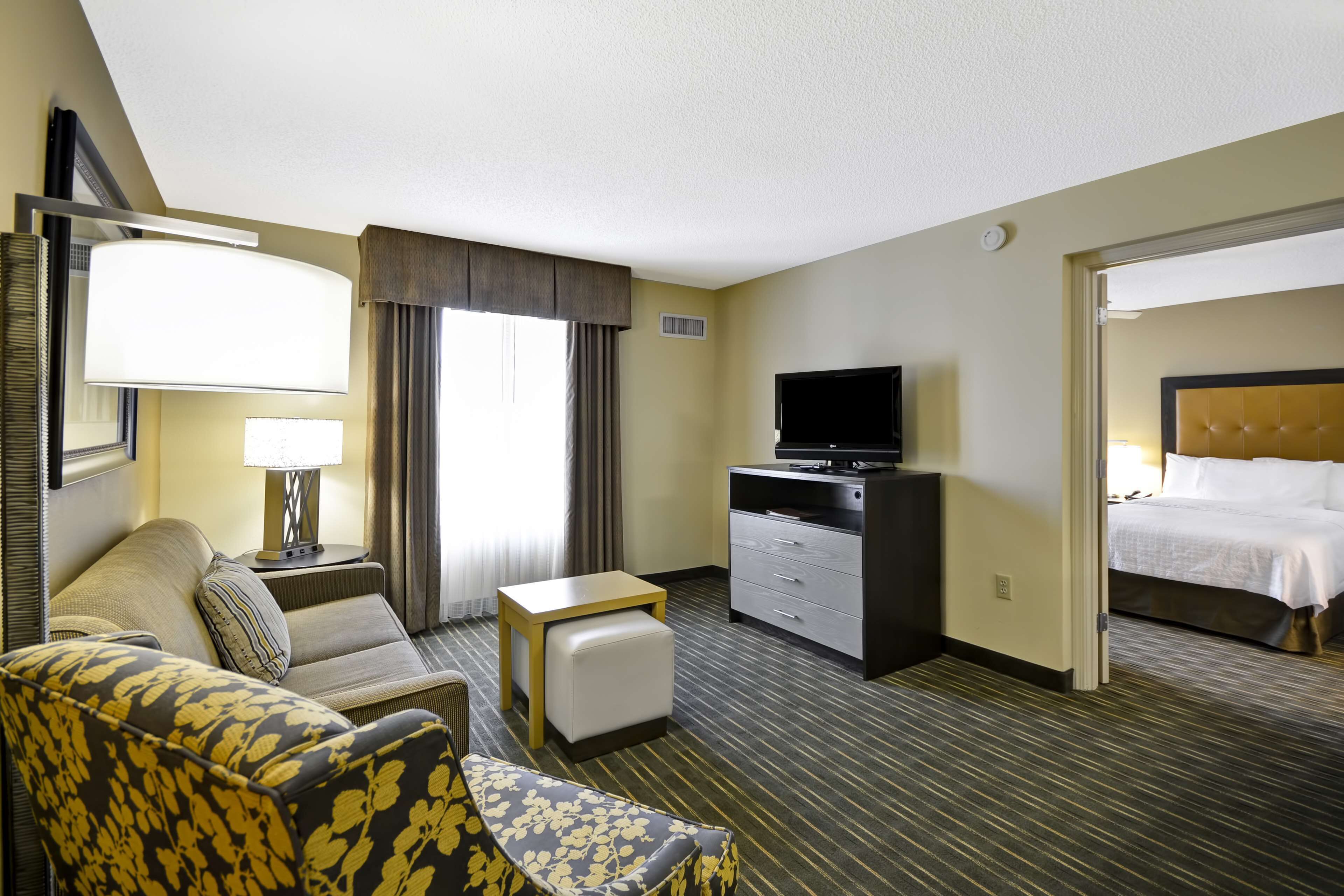 suite, 1 king bed | in-room safe, desk, iron/ironing board, free cots/infant beds