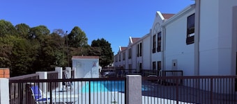 Quality Inn & Suites Thomasville-High Point