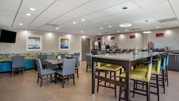 Free daily buffet breakfast
