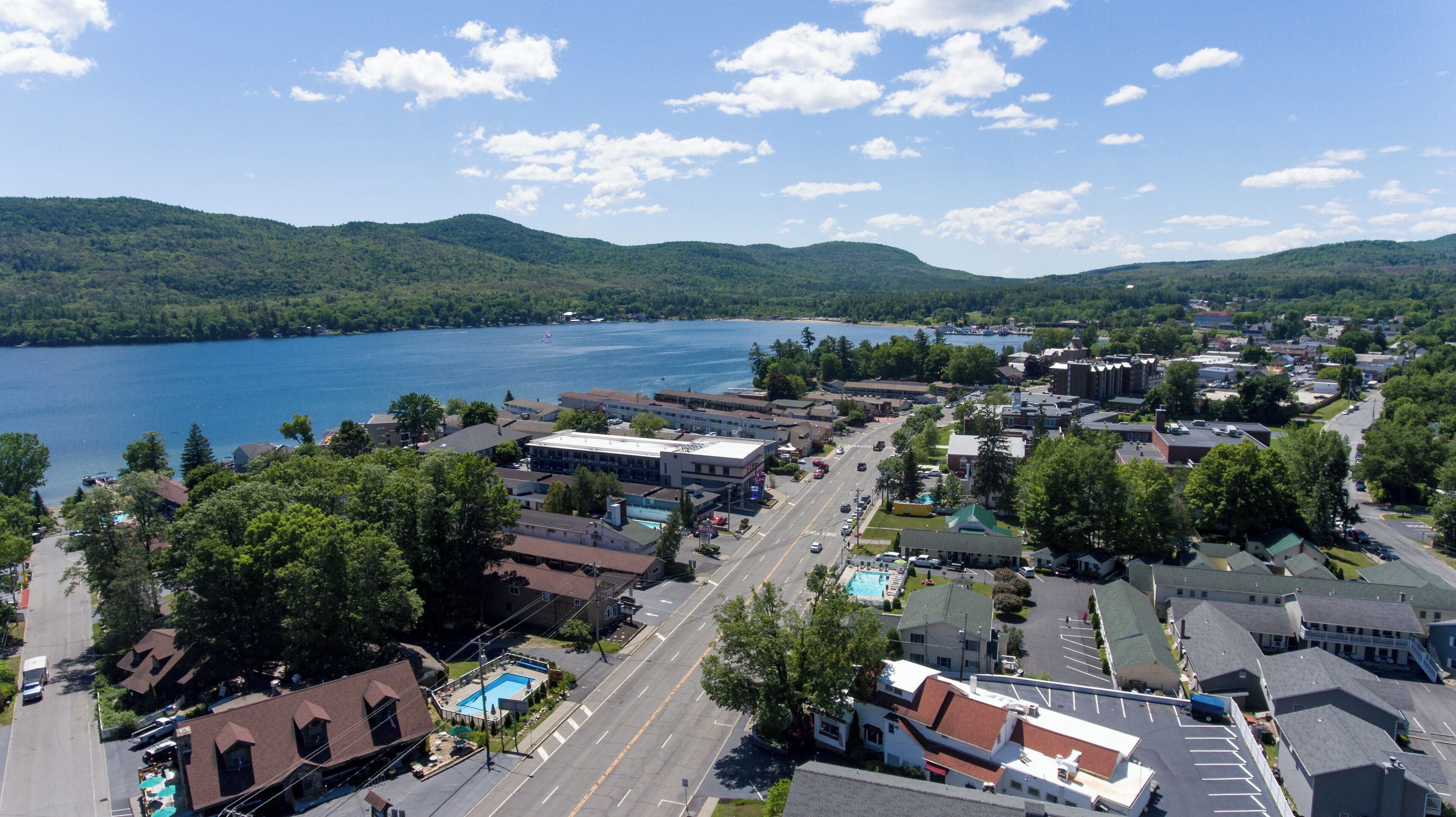 Foto - Adirondack Retreat Inn & Suites