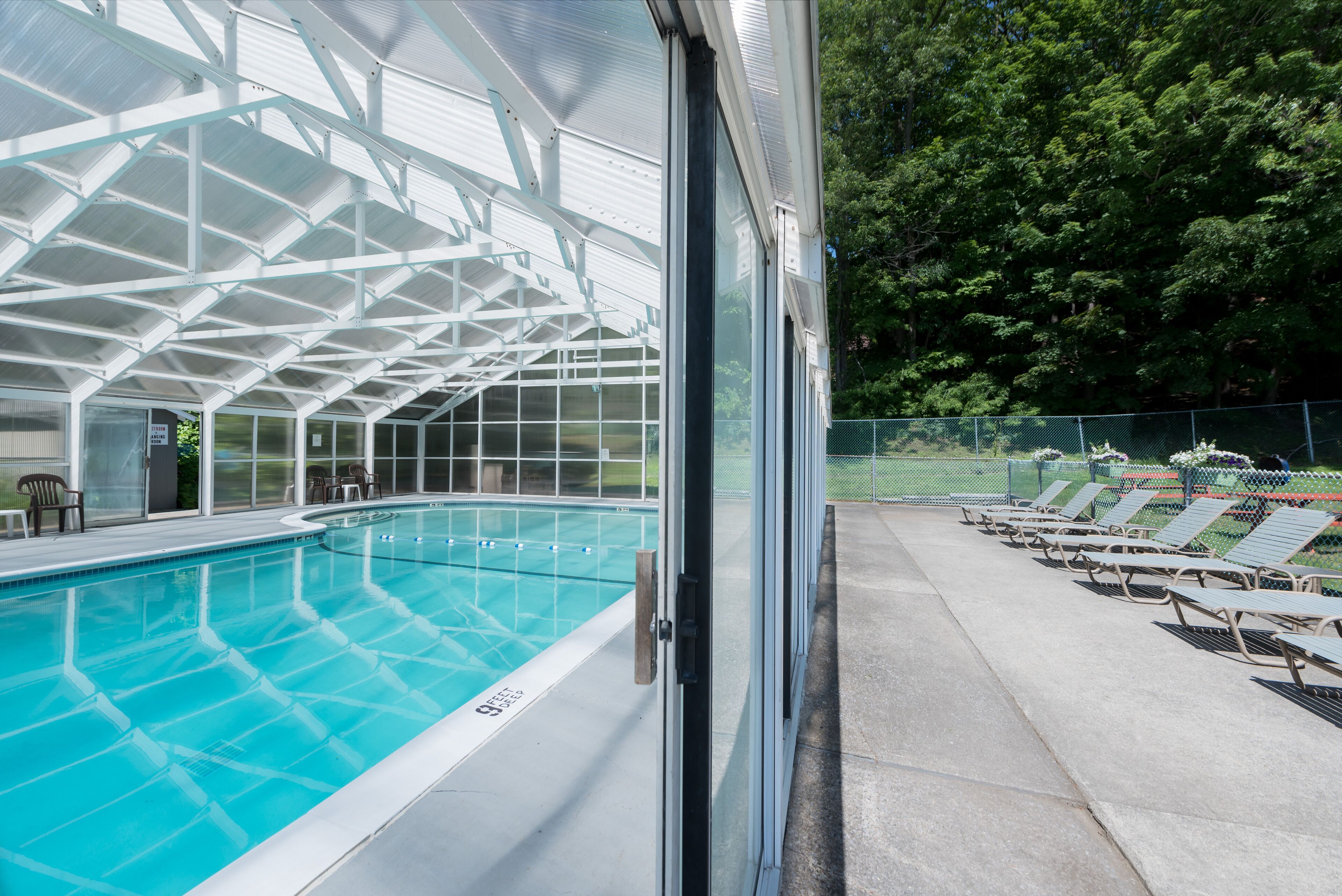 Photo - Adirondack Retreat Inn & Suites