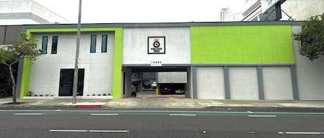 Fachada da propriedade