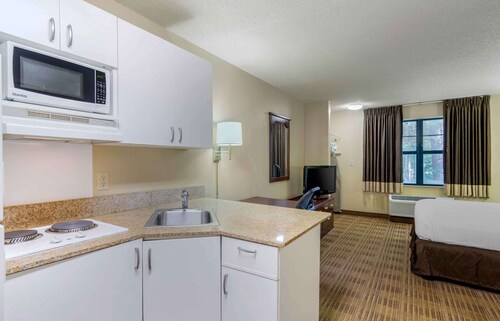 Extended Stay America Select Suites - Atlanta - Alpharetta - Rock Mill Rd.