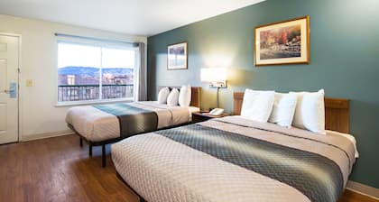 HomeTowne Studios By Red Roof Colorado Springs - Airport