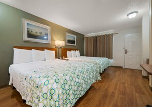 Studio, 2 Queen Beds, Non Smoking | Desk, free WiFi, bed sheets - HomeTowne Studios by Red Roof Orlando - UCF Area (Orlando)