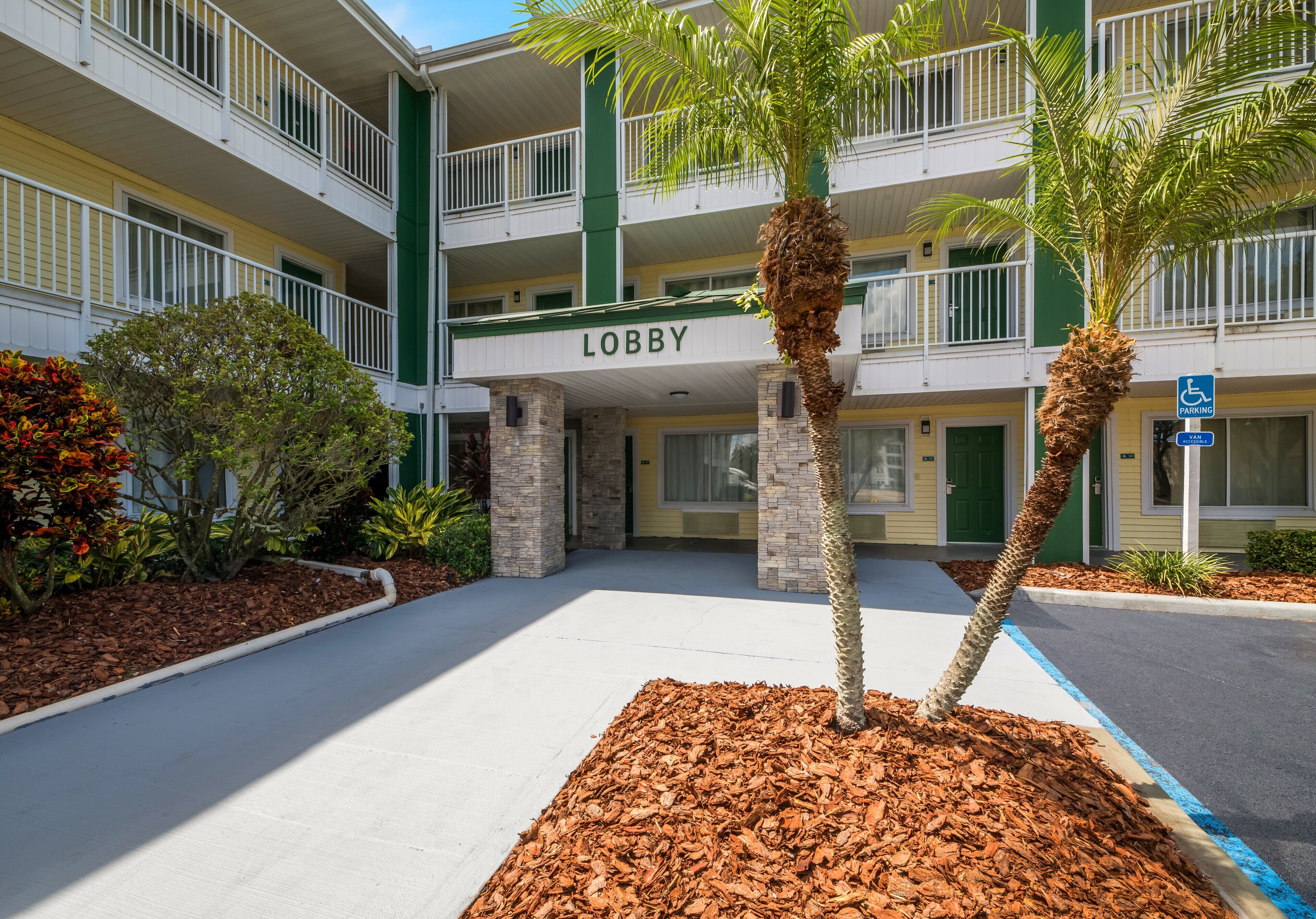 Foto - HomeTowne Studios by Red Roof Orlando - UCF Area