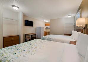 Estudio, 2 camas de matrimonio, no fumadores | 1 dormitorio, escritorio, wifi gratis y ropa de cama