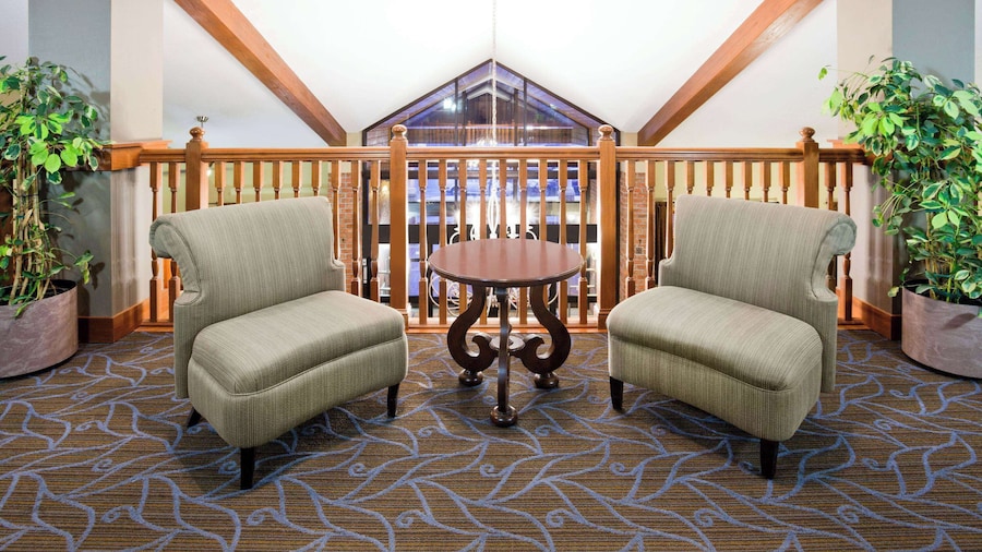 AmericInn by Wyndham Chanhassen