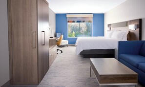 Premium bedding, desk, iron/ironing board, free cribs/infant beds - Holiday Inn Express & Suites Memphis East by IHG (Memphis)