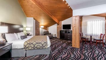 Executive-Suite, 1 King-Bett, Nichtraucher, Whirlpool | Zimmersafe, Schreibtisch, Verdunkelungsvorhänge, Bügeleisen/Bügelbrett