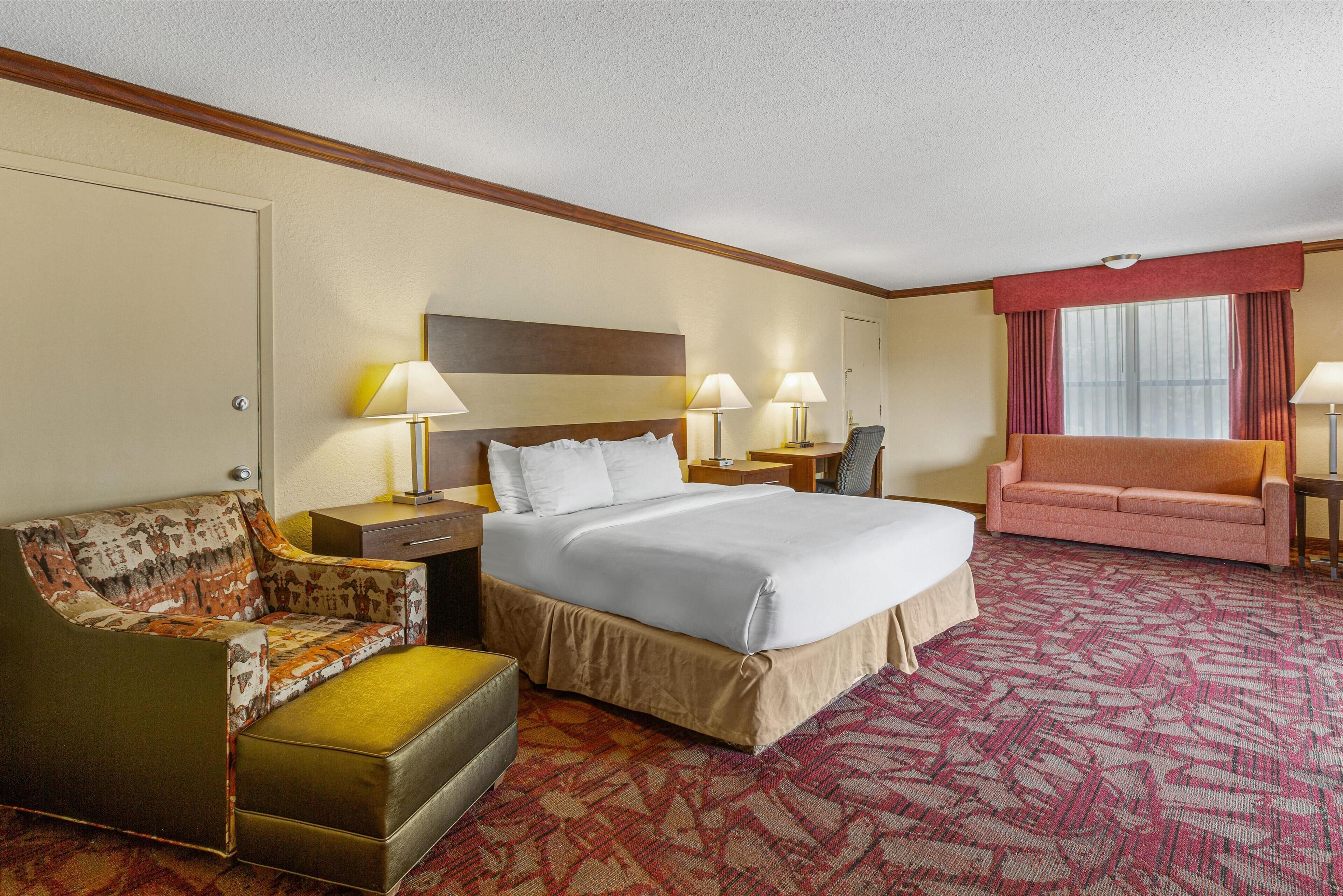 1 bedroom, in-room safe, laptop workspace, blackout curtains