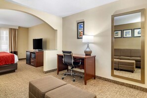 Suite, 1 King Bed, Non Smoking | Desk, soundproofing, iron/ironing board, free WiFi - Comfort Inn & Suites Macon North I-75 (Macon)