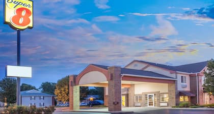 Super 8 by Wyndham Carthage