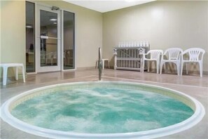 Bain à remous intérieur