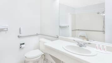 Room, 1 King Bed, Accessible, Non Smoking (Mobility) | Bathroom | Free toiletries, hair dryer, towels, soap
