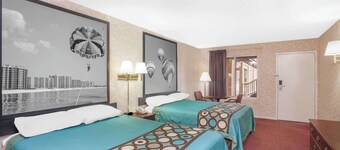 Super 8 by Wyndham Decatur Priceville