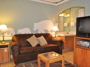 Standard Room, 1 Bedroom | Living area