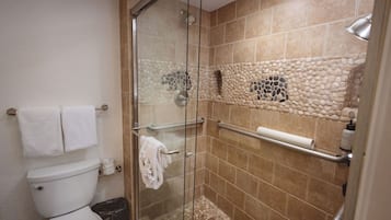 Ropa de cama de alta calidad y tabla de planchar con plancha