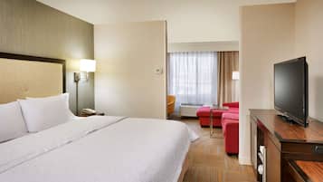 Deluxe Room, 1 King Bed with Sofa bed, Non Smoking