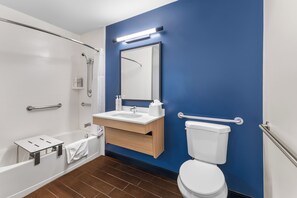 Room, 2 Queen Beds, Accessible, Bathtub (Mobility) | Bathroom - Spark by Hilton Salt Lake City Central (Salt Lake City)