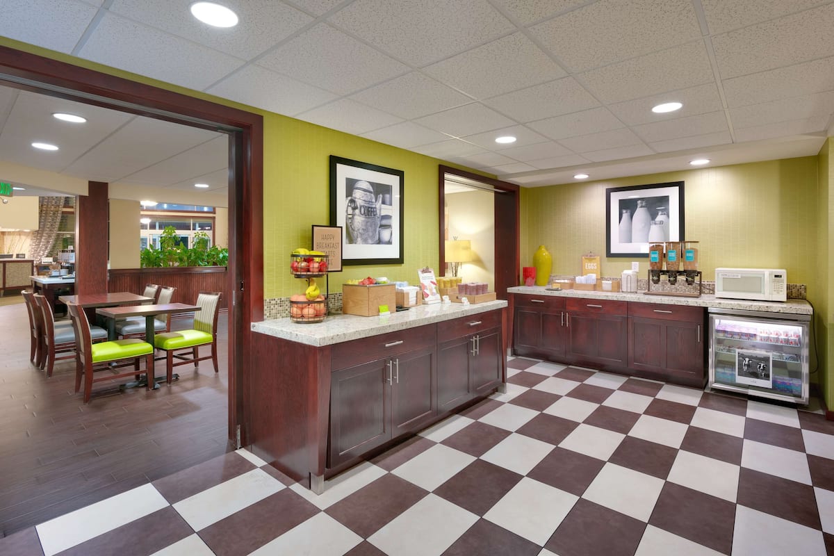 free daily on-the-go breakfast