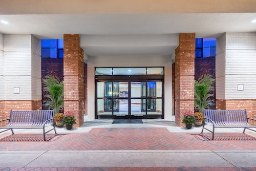 Staybridge Suites Memphis - Poplar Ave East by IHG