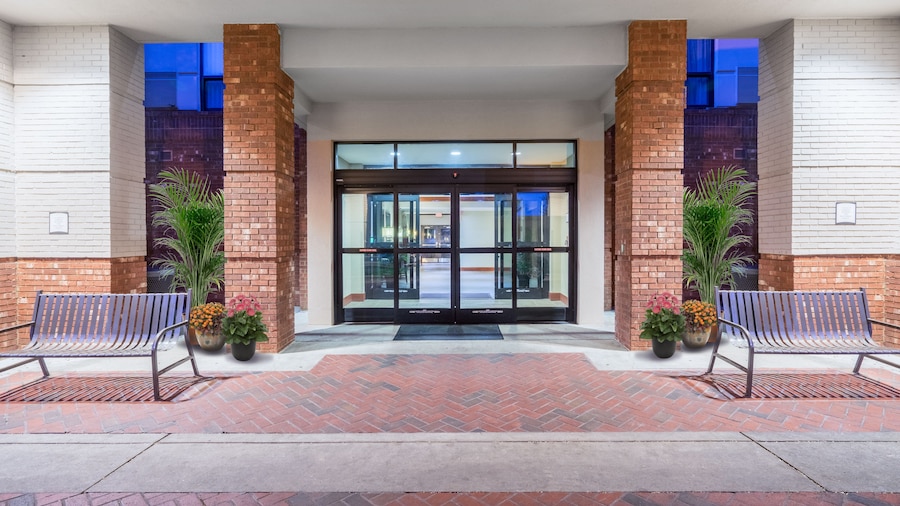 Staybridge Suites Memphis - Poplar Ave East by IHG