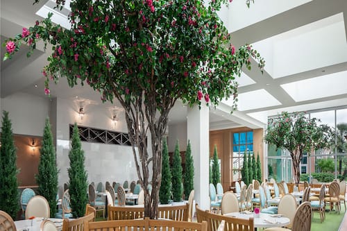Food court