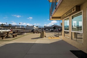 Exterior - Rodeway Inn San Bernardino - Colton (San Bernardino)