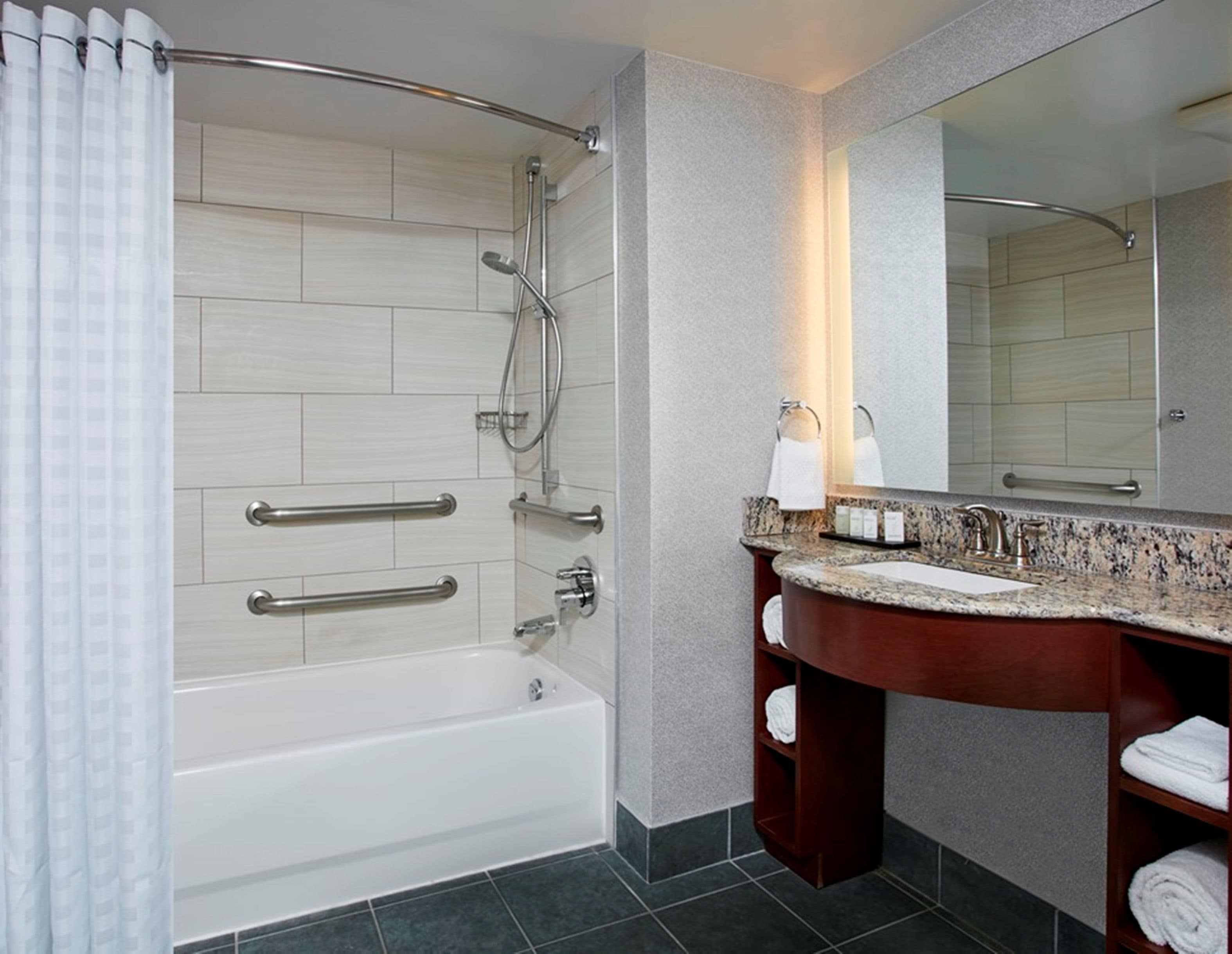 combined shower/bathtub, free toiletries, hair dryer, towels