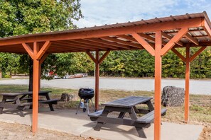 BBQ/picnic area