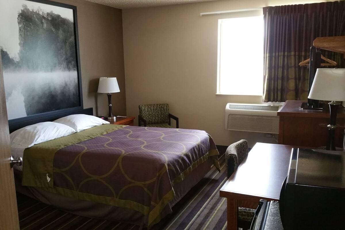 In-room safe, desk, blackout drapes, free cribs/infant beds